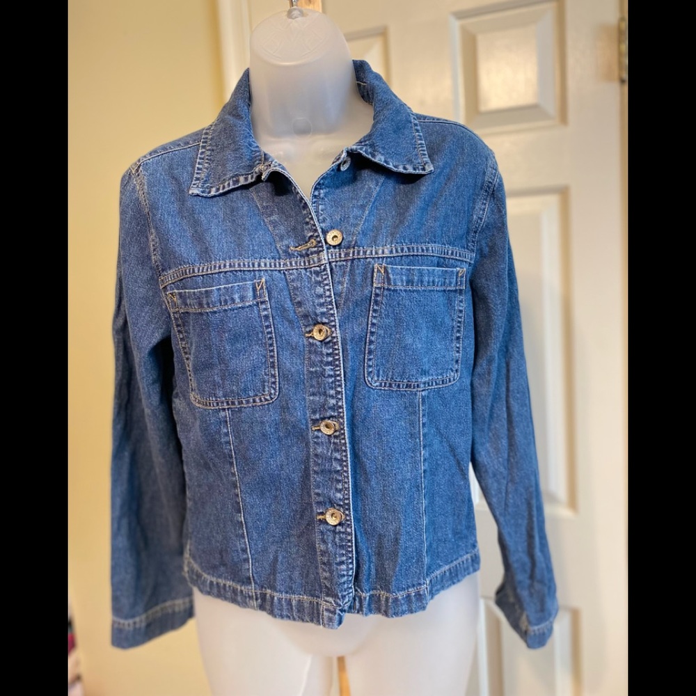 GAP - Special Edition woman’s  blue denim jacket, Size: S
